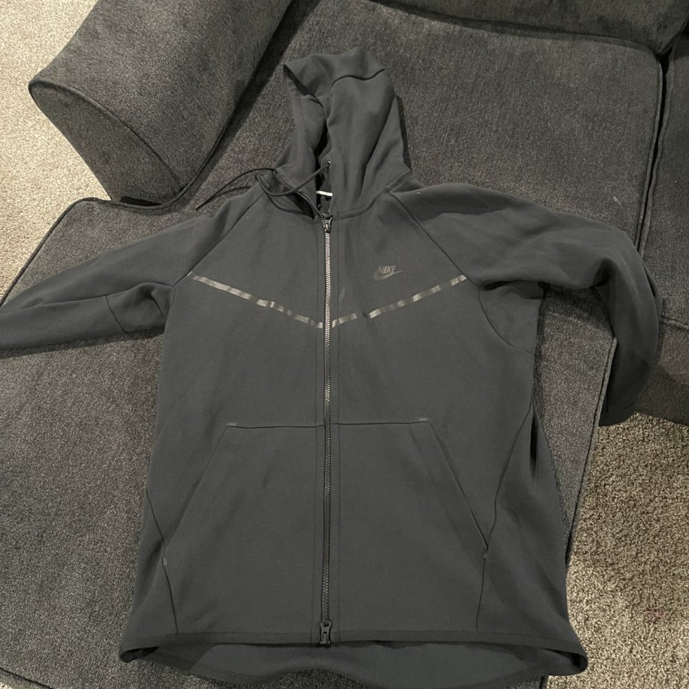nike fleece tech